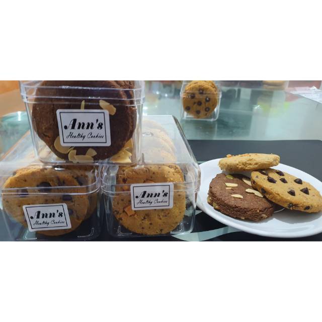 

Chia seed oatmeal cookies