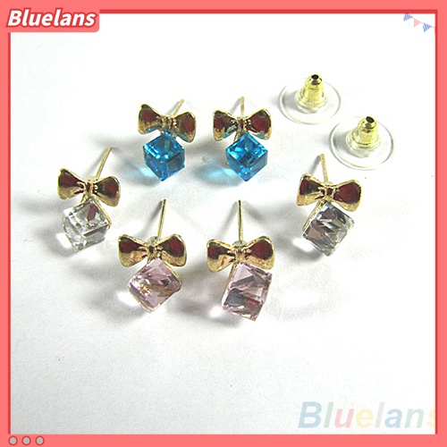 Anting Stud Berlian Imitasi Berkilau Bentuk Pita Kubus Untuk Wanita
