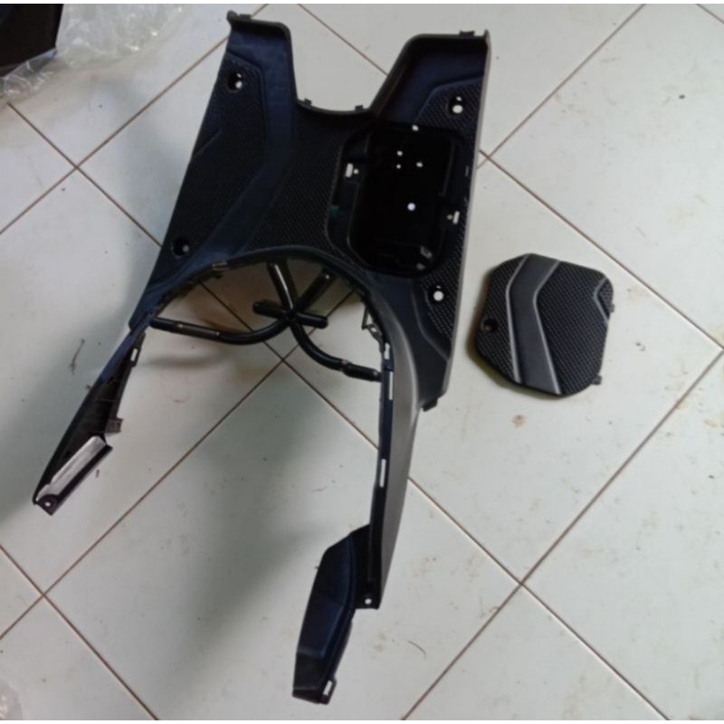 Dek kasar dek atas pijakan kaki Honda beat fi 2012-2014 Stater kasar