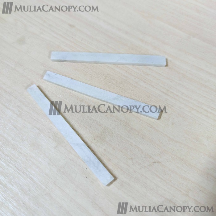 

Kapur Besi / Stone Pencil
