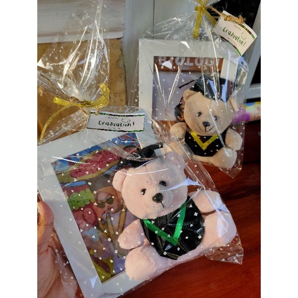 

parcel gift hadiah wisuda graduation boneka