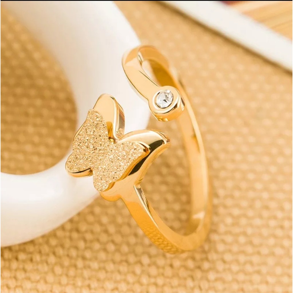 Cincin Titanium Model Kupu - Kupu Dengan Diamond Artifisial Tersedia Warna RoseGold, Gold dan Silver