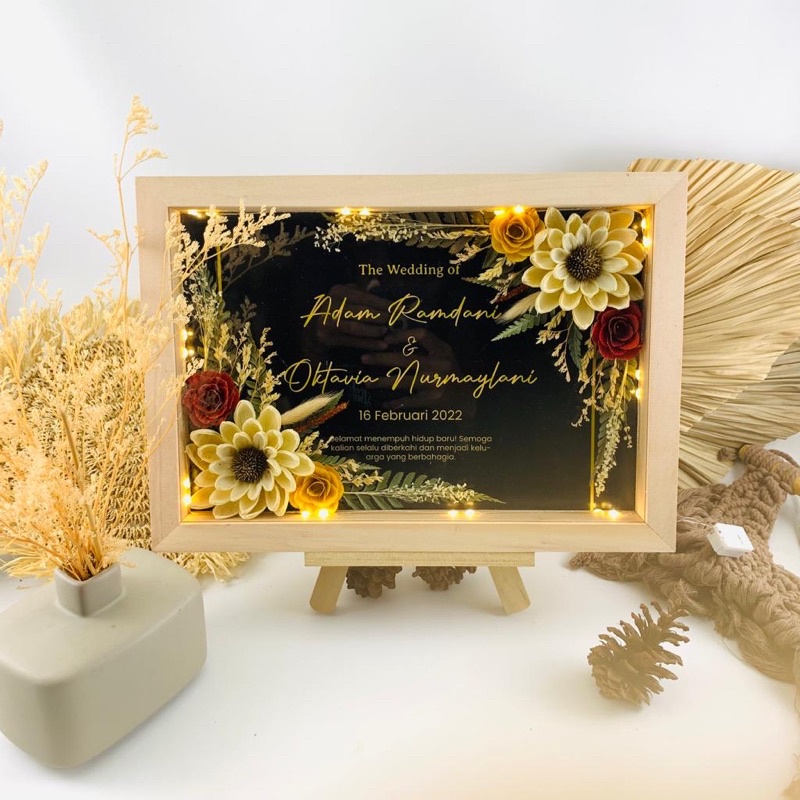 KADO PREMIUM WOODEN FRAME UNTUK PERNIKAHAN/ULTAH/WISUDA/ANNIVERSARY/IBU/AYAH/BAYI-4