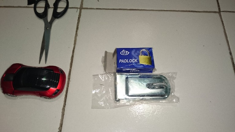 Padlock / Gembok Kuning Ukuran 30 Dan 40 Mm / Gembok Murah / Kunci Gembok Rumah / Gembok Motor