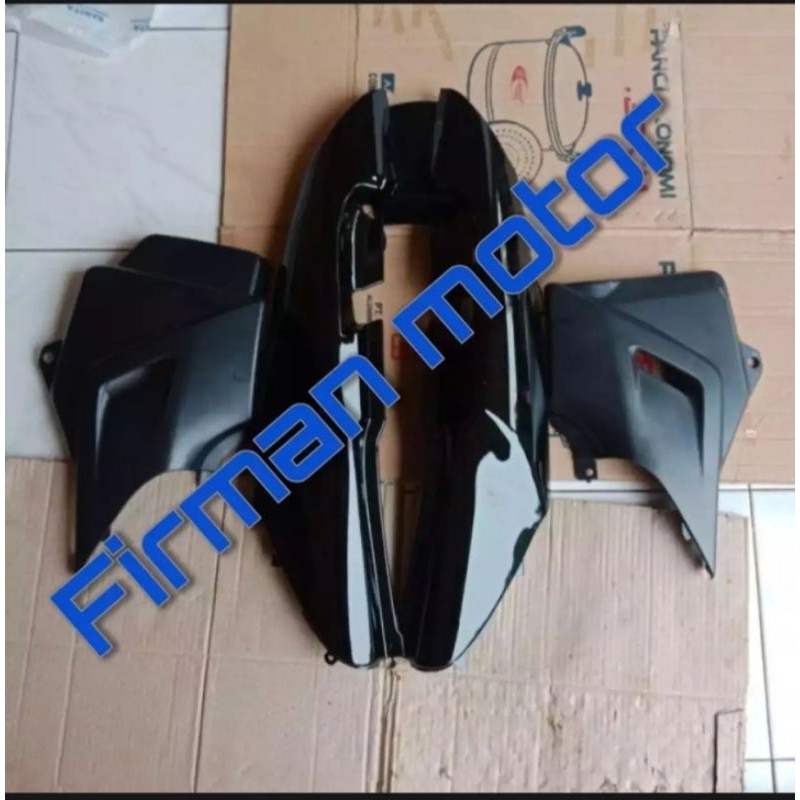 cover body dan box aki tiger 2000-2005