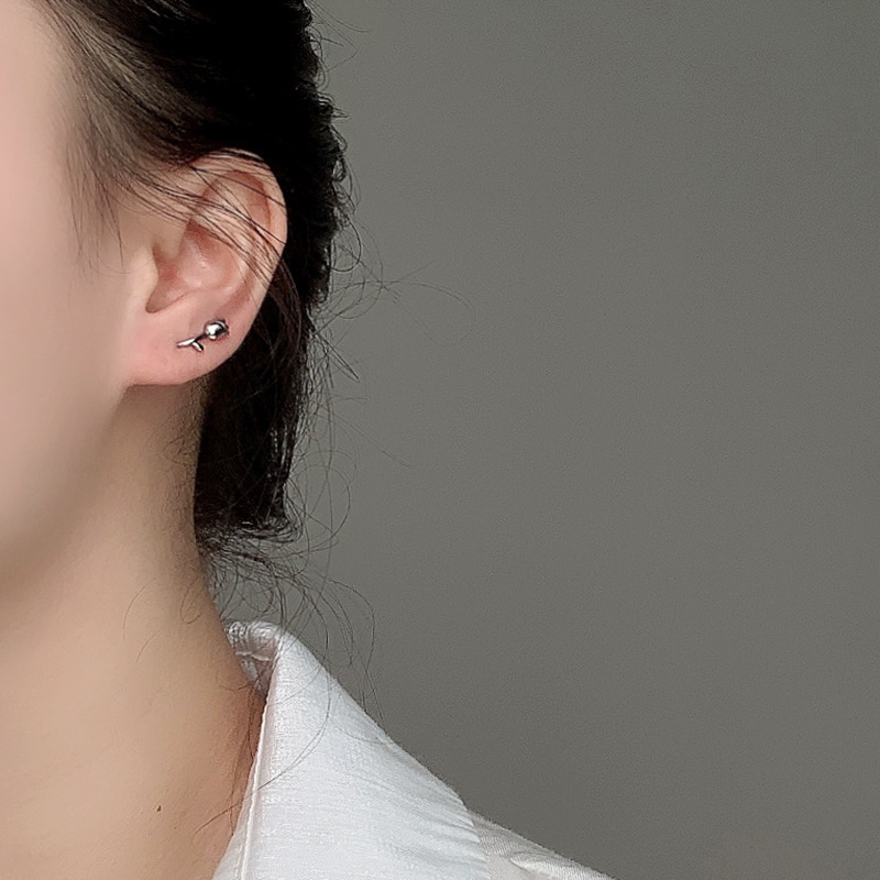 Anting Tusuk Motif Bunga Mawar Simple Ala Retro Untuk Wanita