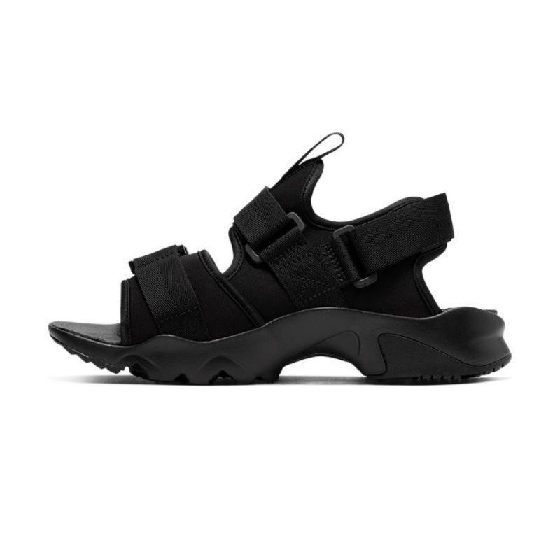 nike sepatu sandal canyon - hitam. sesond like new 2*pakai