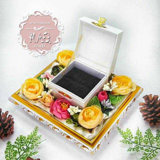 Kotak Cincin Seserahan Nikah Tutup Acrylic cantik
