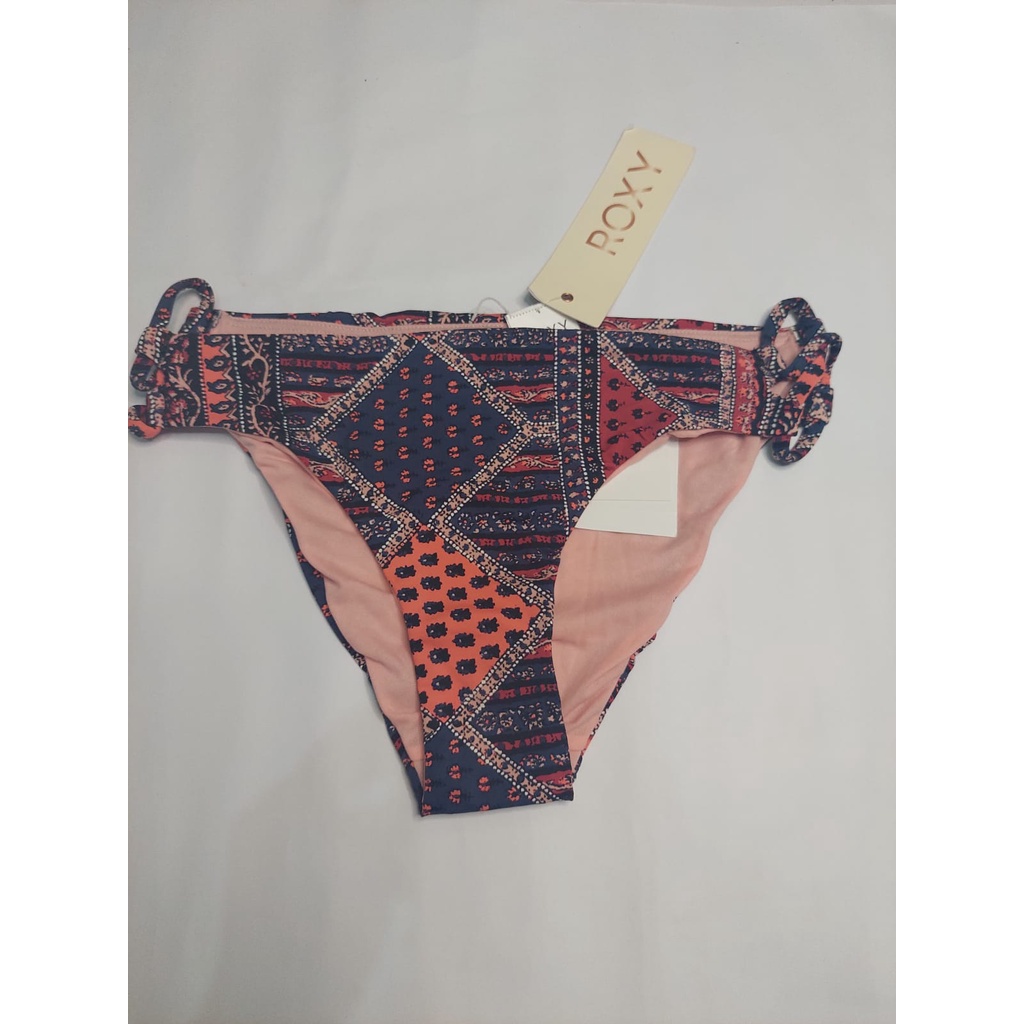 ROXY CELANA BIKINI GIRL