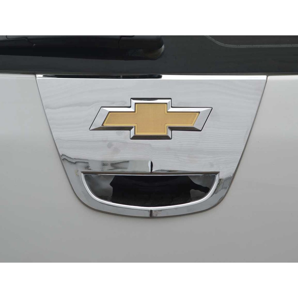 Cover Logo /  Outer Handle Belakang Chevrolet Spin