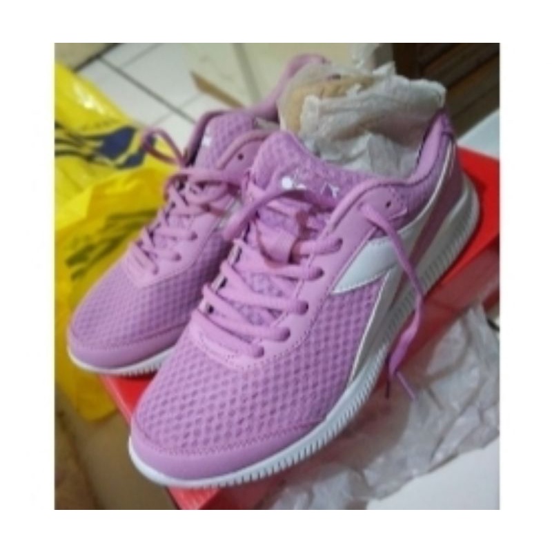 Sepatu Diadora Eagle 3 size 38