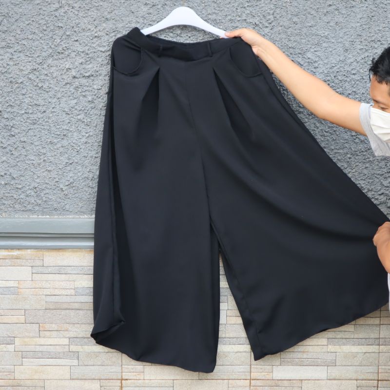 Wide pants Celana Kulot Lebar by riZAru