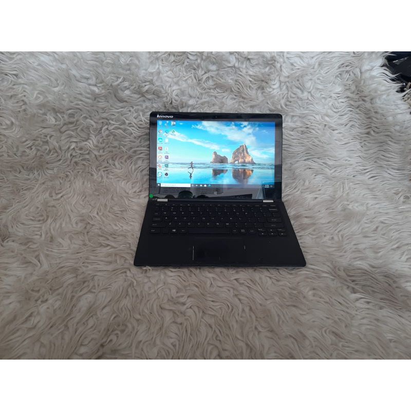 R7 Notebook Lenovo Yoga 700 Ram 8gb SSD 256gb Layar sentuh