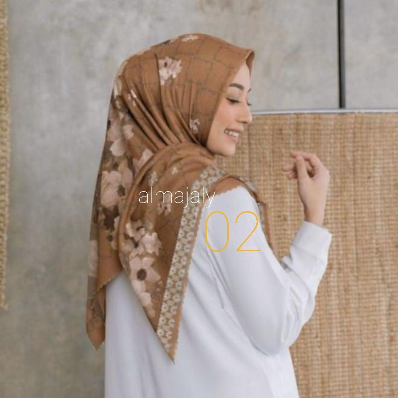 Hijab Segi Empat Voal  Premium Motip Laser Cut