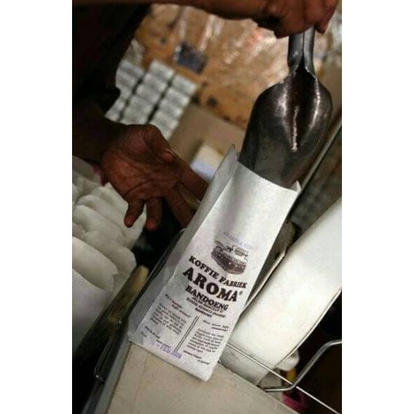 

Kopi Aroma mix Robusta Arabica Bandung 500 gr