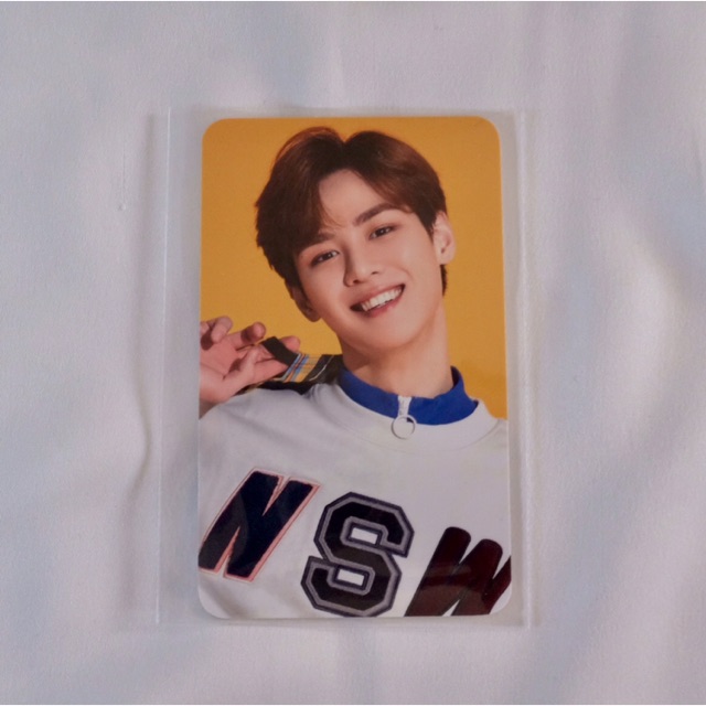 NCT WayV Kun Seasons Greeting 2019 SG19 11st photocard benefit