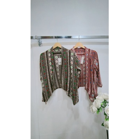 Cardigan batik modern wanita