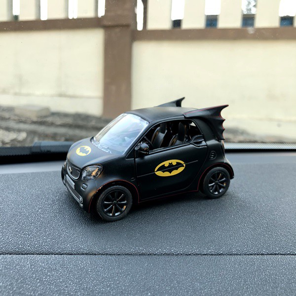 Parfume Pewangi Pengharum Mobil Parfum Pajangan Miniatur Mobil Batman Limited Edition