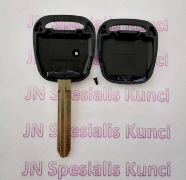 Casing kunci Toyota IST tombol 1 di samping