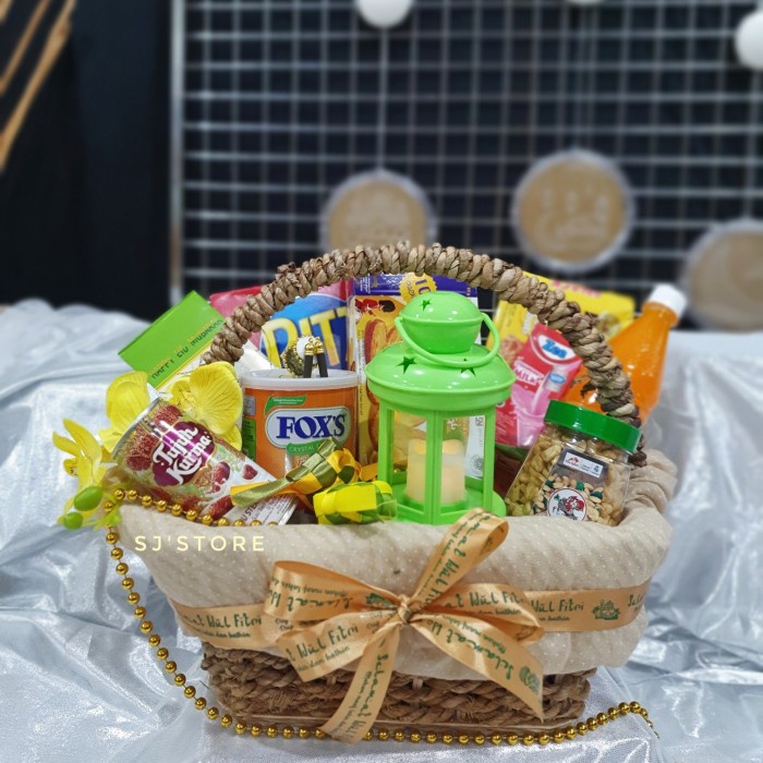 

Paket hiasan hampers lebaran idul fitri parcel ramadhan lentera