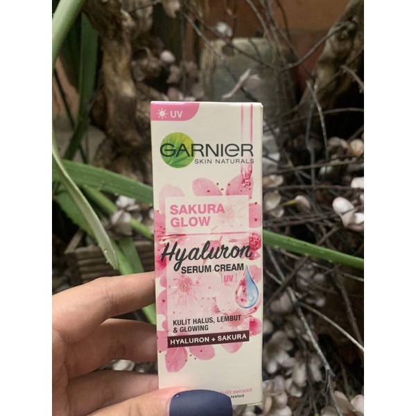 GARNIER SAKURA GLOW HYALURON 30x BOOSTER SERUM