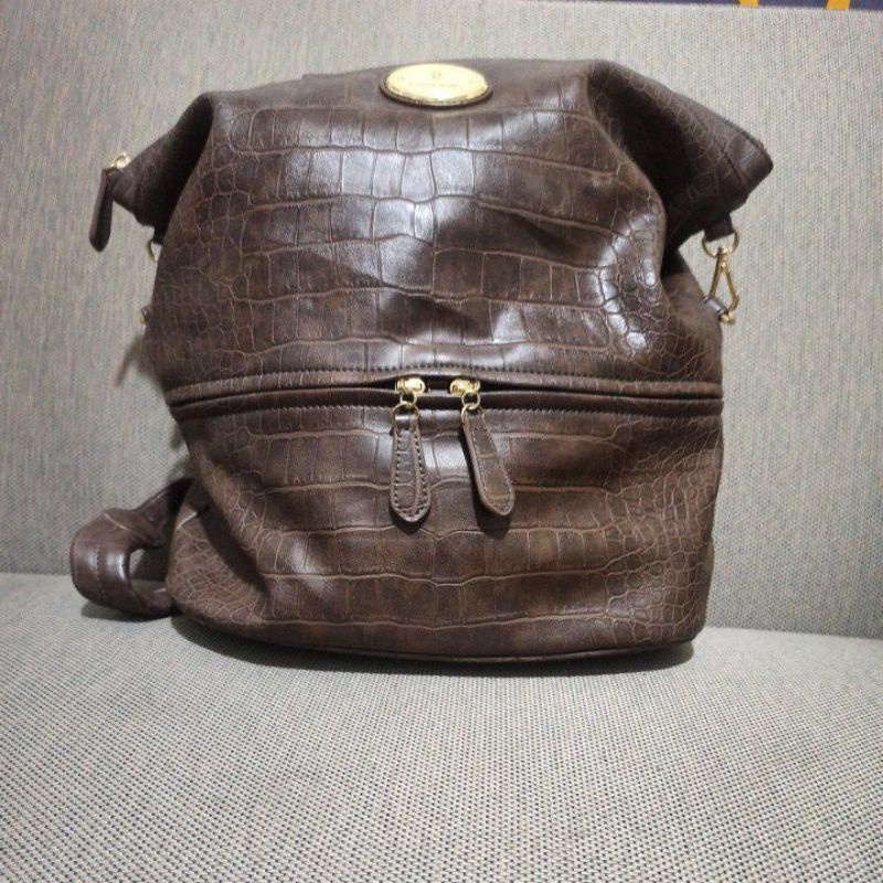 Vincis Bench tas ransel kulit wanita