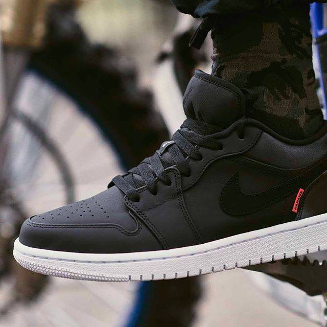 [PREMIUM QUALITY] Air Jordan 1 Retro Low ‘Paris Saint Germain’