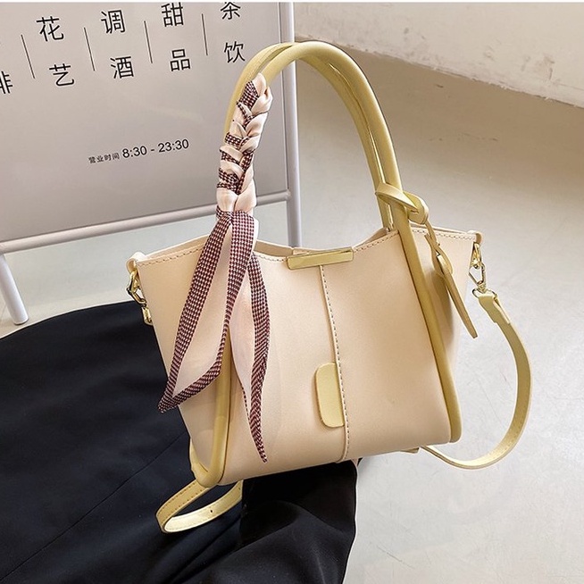 ( 2PC 1KG ) GTBI998878495 New Arrival  !!!  Tas Selempang  Tas Wanita Import  Premium Terbaru