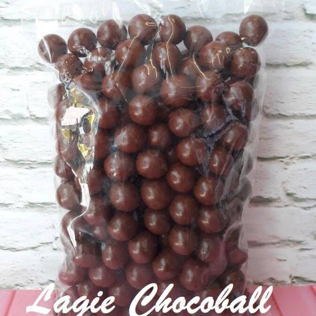 

Coklat biskuit chocoball lagie berat 1000gram