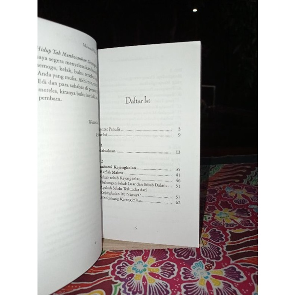 

BUKU MENGAPA HIDUPKU BEGITU MENJENGKELKAN YA