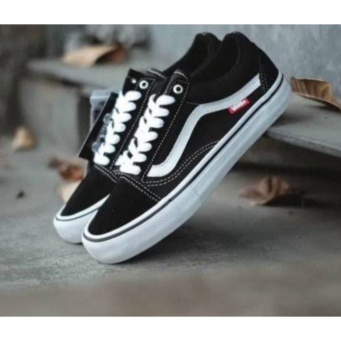 SEPATU VANS OLDSCHOL BLACK WHITE PREMIUM SNEAKERS