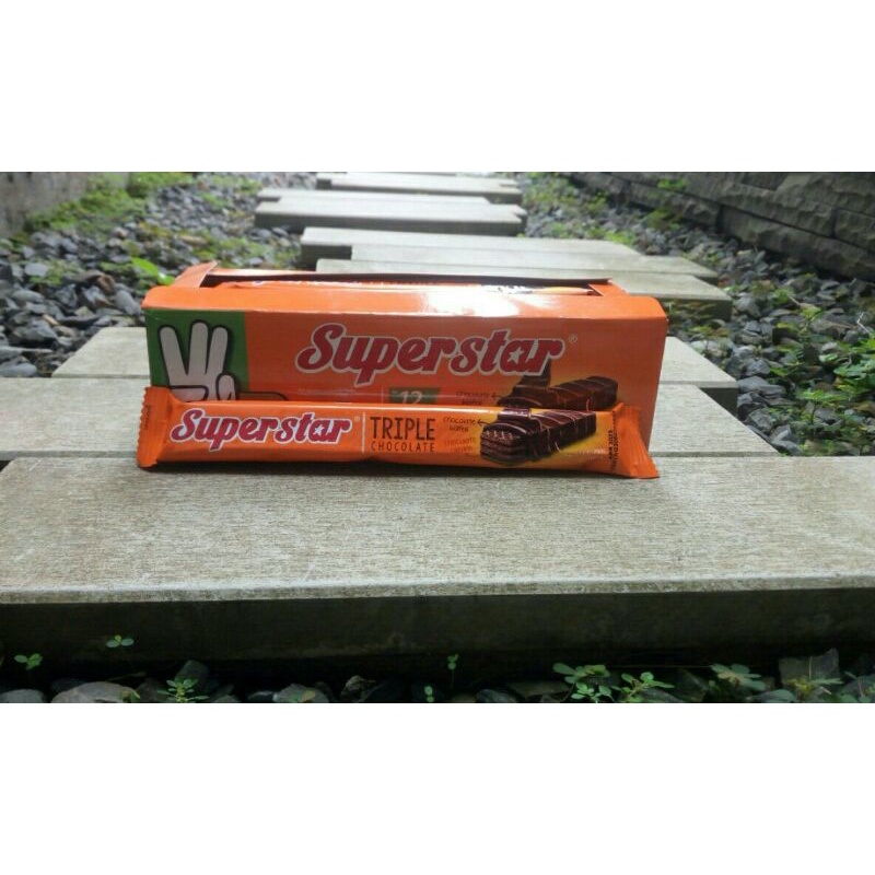 

Wafer lapis coklat Superstar isi 12pcs(16gr)