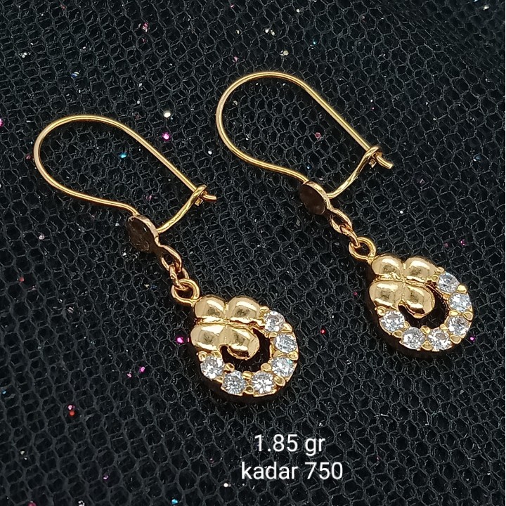 Anting Emas 17 K - 1.85 gr Kadar 750 - 2136