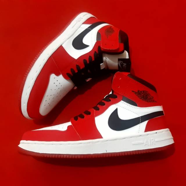  SEPATU  AIR  JORDAN  NIKE  AIR  JORDAN  1 RETRO HIGH PRIA WANITA 