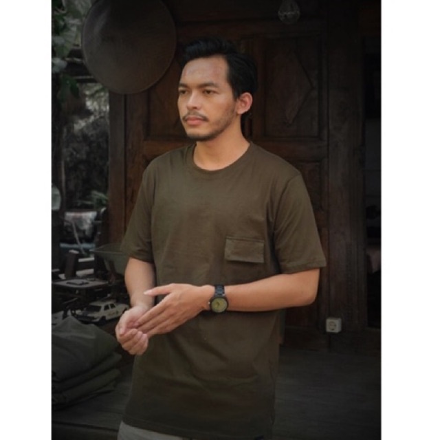 T-shirt Oversize Hijau Army