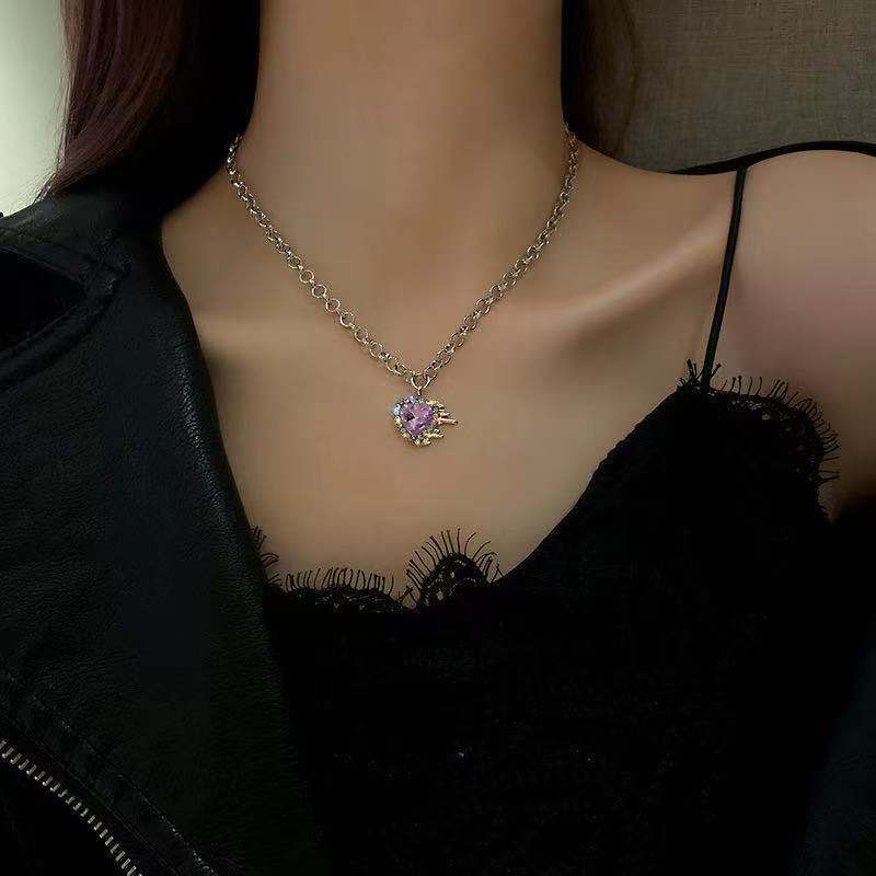 Ungu bentuk Hati berlian imitasi Super fairy kalung Wanita Eropa dan Amerika dingin kalung ins retro