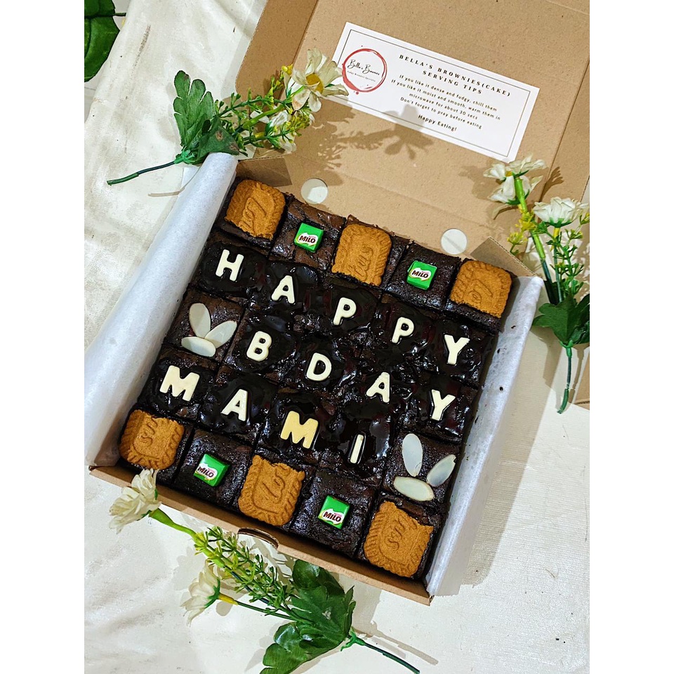 BROWNIES BELLA CUSTOMIZED FUDGY BROWNIES WITH TOPPINGS II New Year Hampers