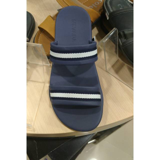 Sandal Nevada Cowok