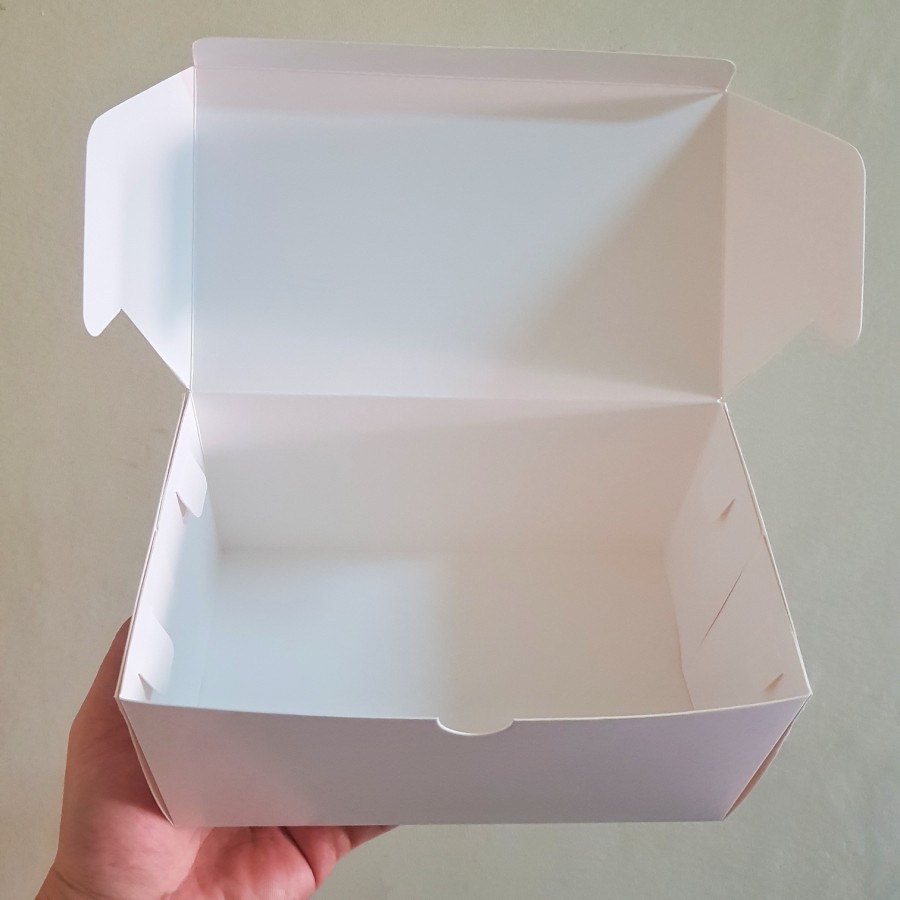 

10 Pcs Box Kotak Bolu Gulung Kardus Kemasan Kue Kukus Hampers Packaging Dus Putih Polos Ukuran 20 x 12 x 10 cm