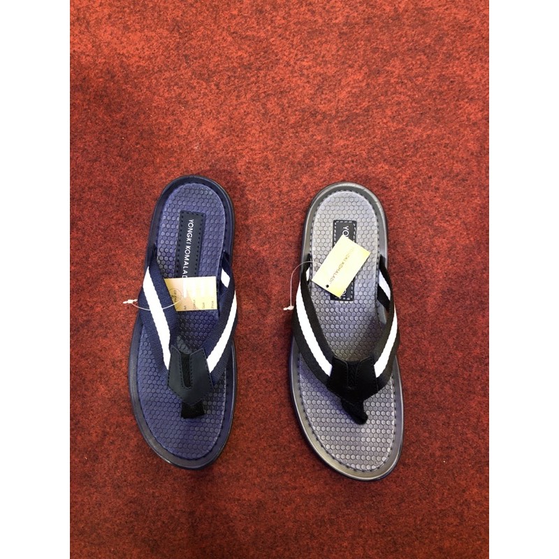 sandal yongki komaladi