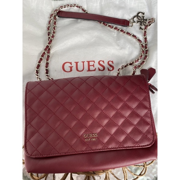 Guess - Tas wanita shoulder bag merek Guess bekas