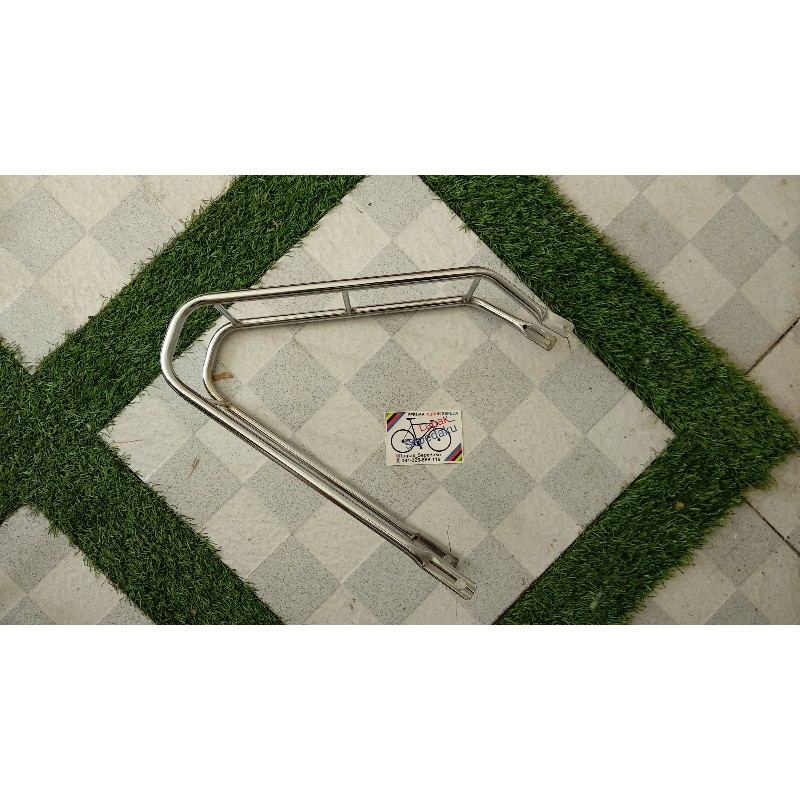 Rak belakang sepeda mini model klasik retro jadul ukuran frame 20 inch (MINION JEPANG / EROPA 20")