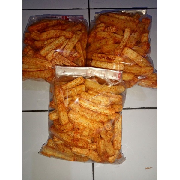 

kerupuk pedas / cemilan murah / keripik / kerupuk.