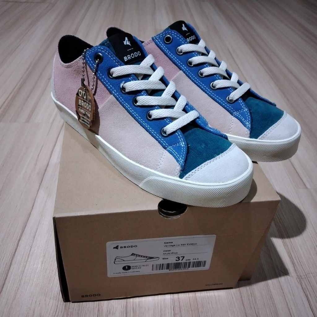 Sepatu Brodo With Dochi Collaboration Limited-2