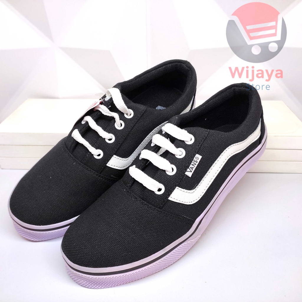 Sepatu Sneaker Vans Old Skool 36-40 - Kets Trendi untuk Wanita dan Pria