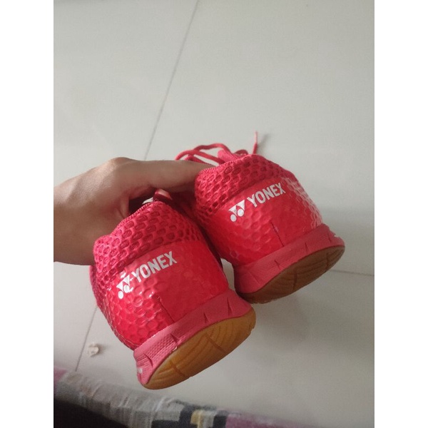 sepatu yonex aerus 2 second original 100% bekas masih bagus