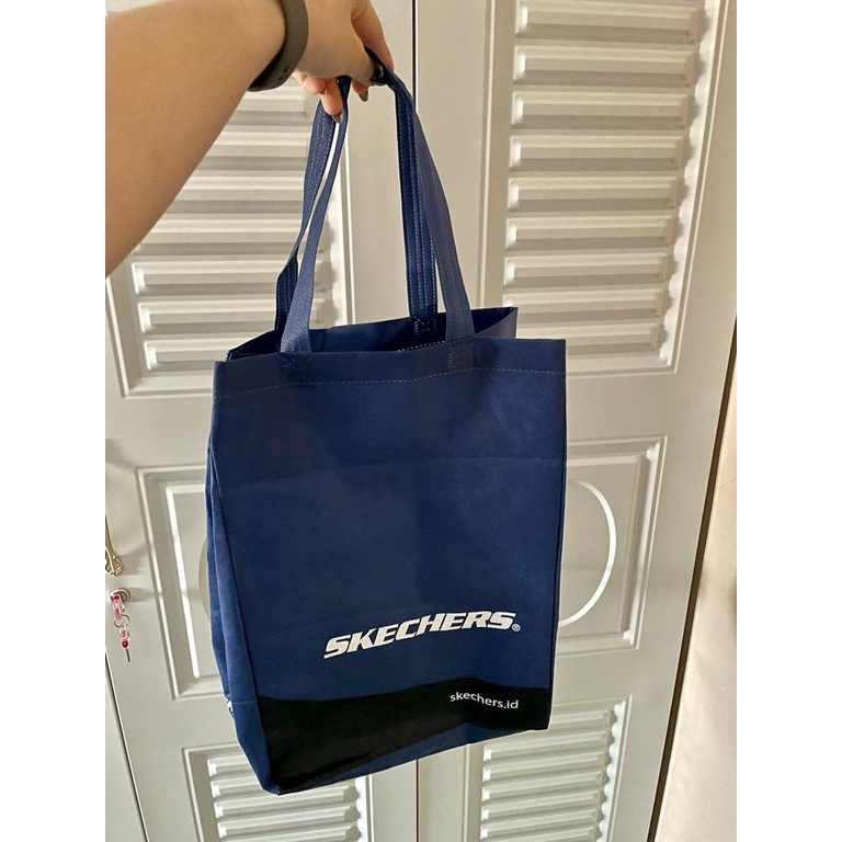 

dusbag skecher