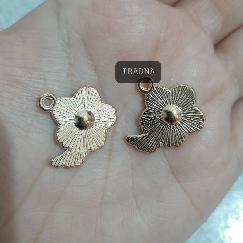 Charm Bandul Liontin Kalung Gelang Bunga Sakura Wing Bahan Craft DIY Aksesoris