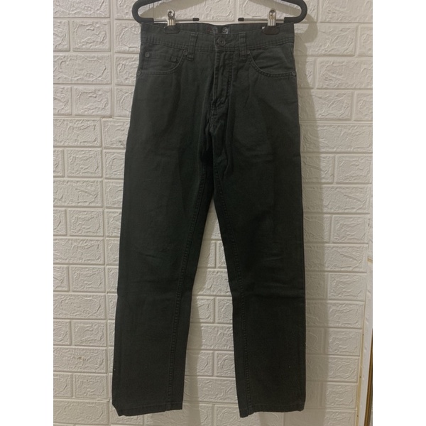 preloved celana pria