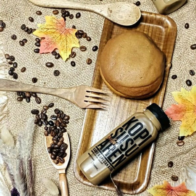 

Kopi Susu Gula Aren Mooqie